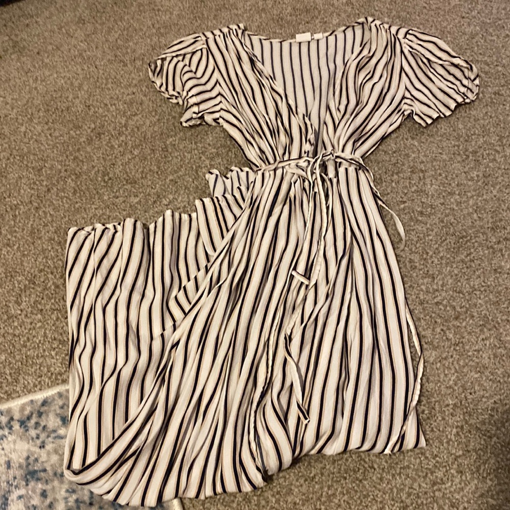 Gap Wrap Striped Dress - Picture 3 of 4